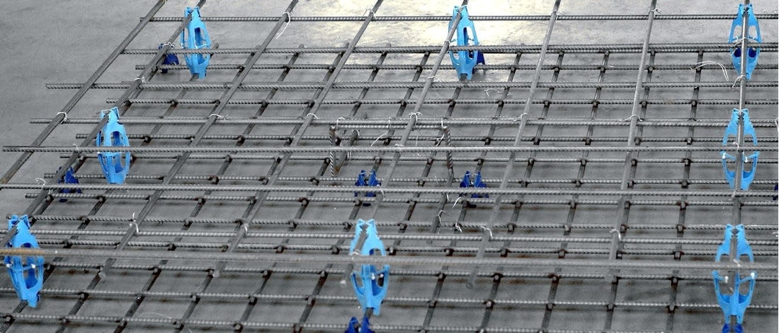 2-layer construction using PTL rebar spacers with TWIN option