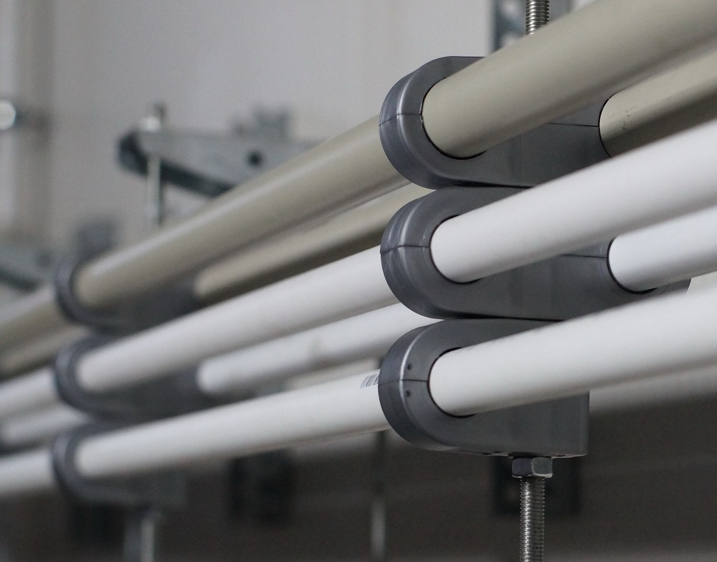 Plastic Multi-level Pipe Clamps PTL - an Alternative to Metal Brackets ...